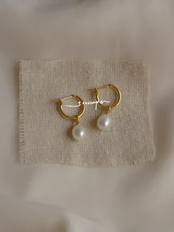 AKSHA Pearl Earrings *18k Gold-plated