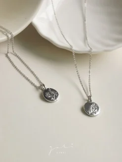 Baby's Breath Pendant Necklace - Silver