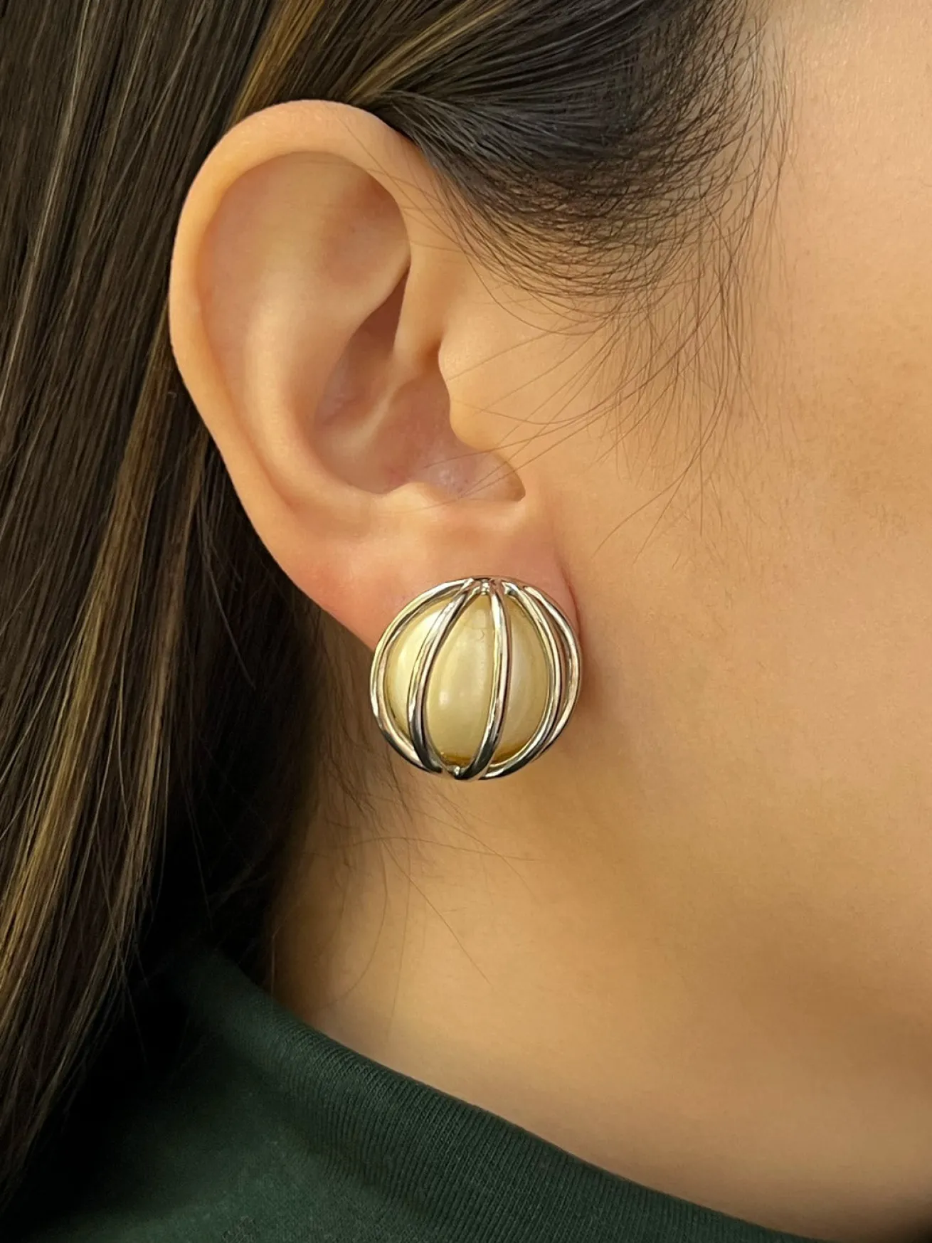 Balloon Pearl Clip-Ons (Vintage)