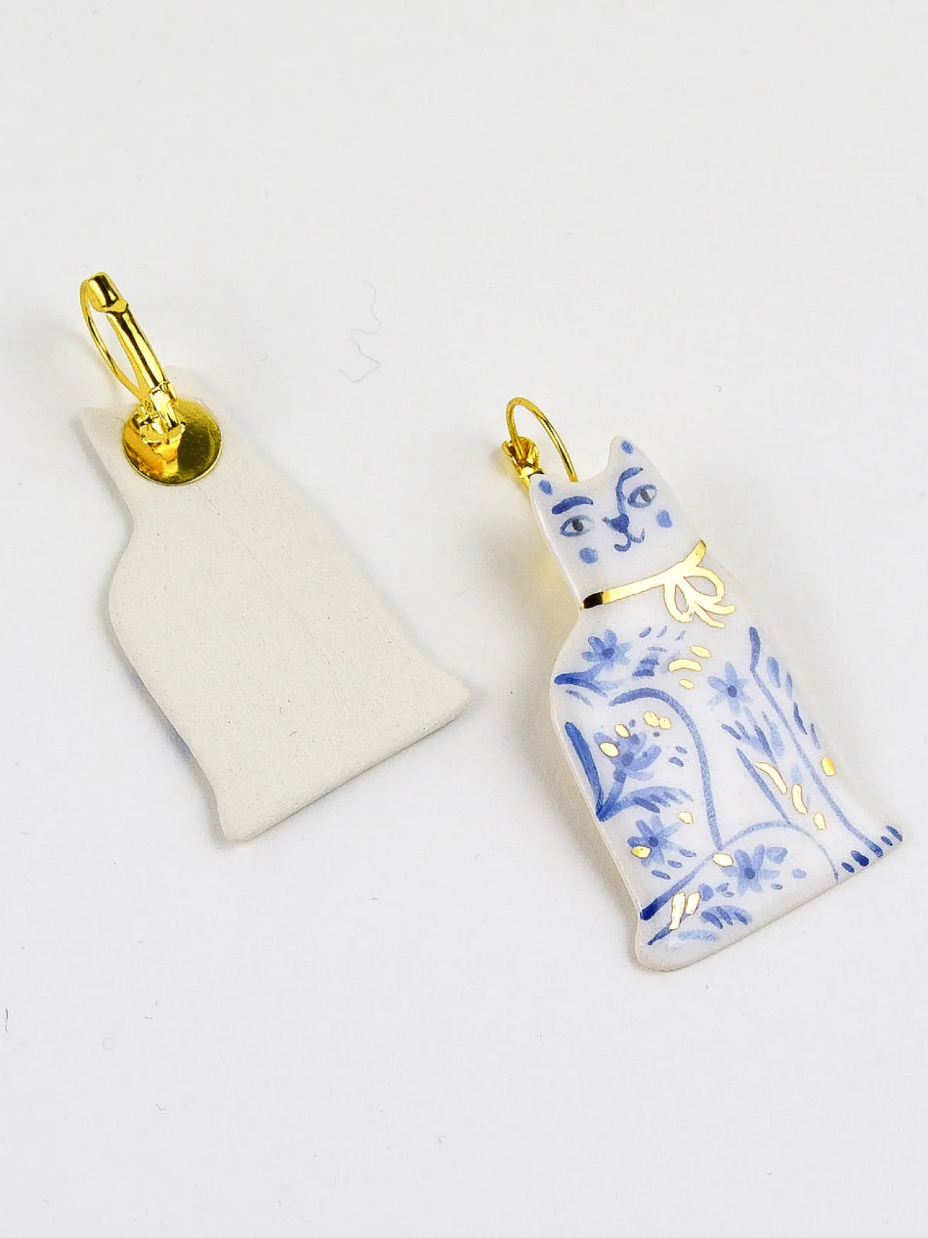 Ceramic Handpainted Cat Earrings with Flowers - Silver/Blue