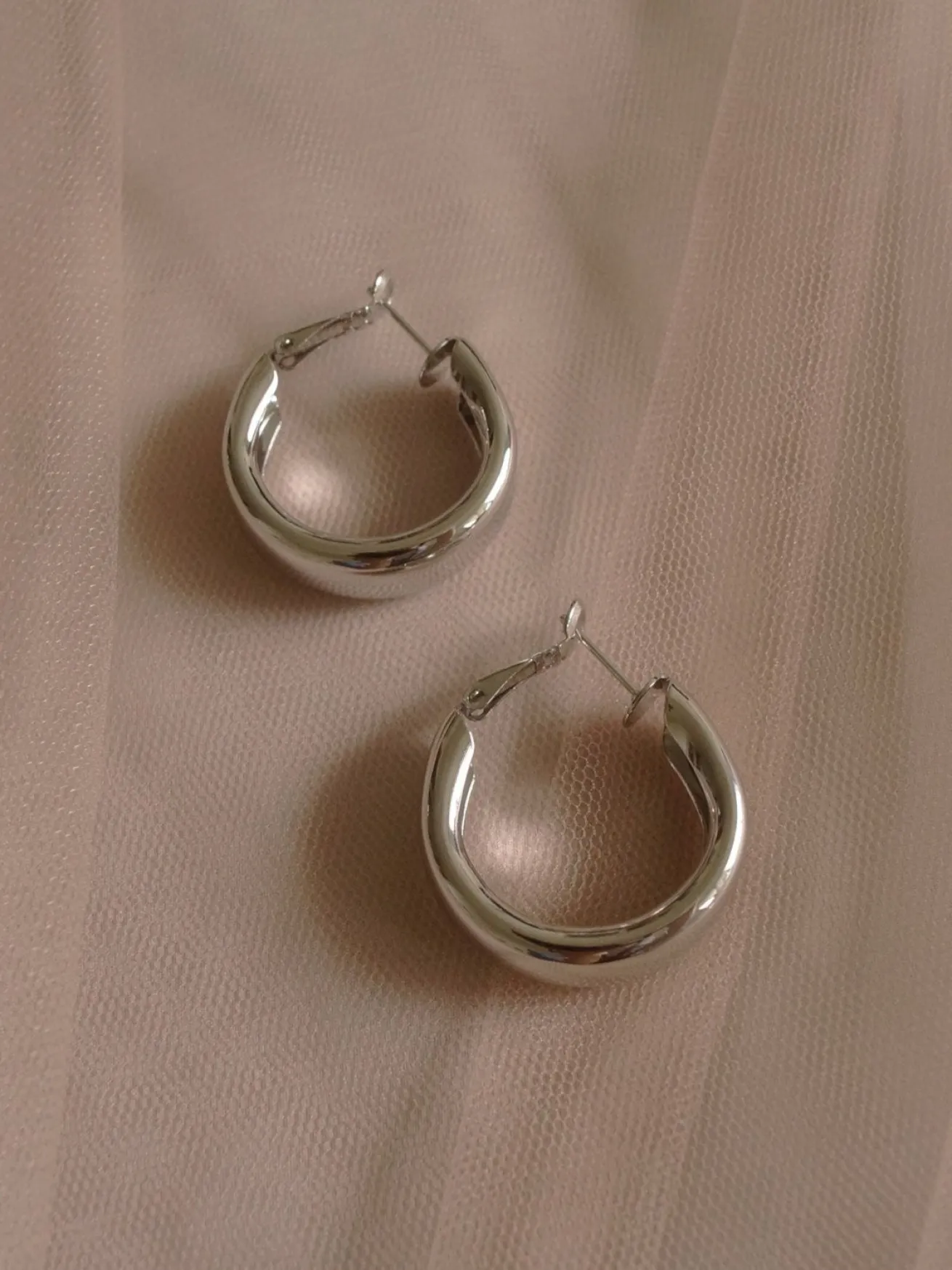 Chunky Essential Hoops - Silver