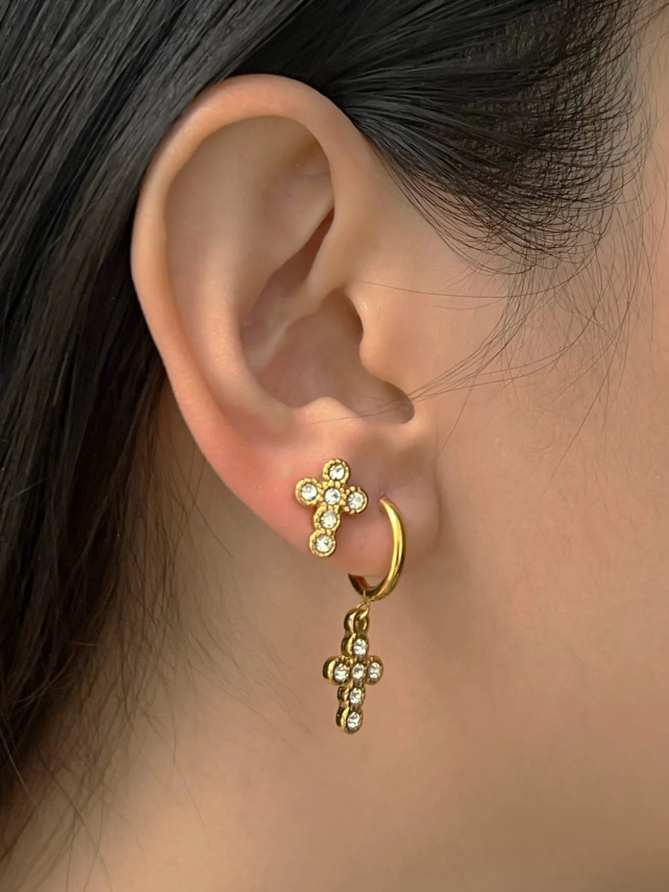 Cross Earstuds - Gemstone