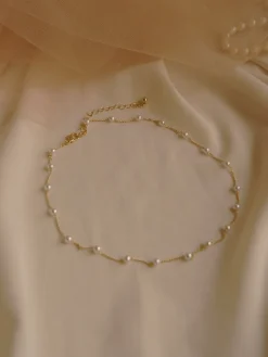 EDRIE Pearl Necklace