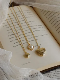 ELLIE Locket Necklace