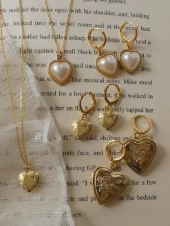 ELLIE Locket Necklace