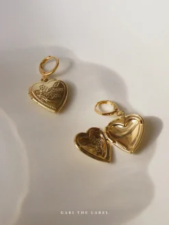 EMMA Locket Huggies