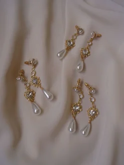 Esmé Earrings *S925 Earposts