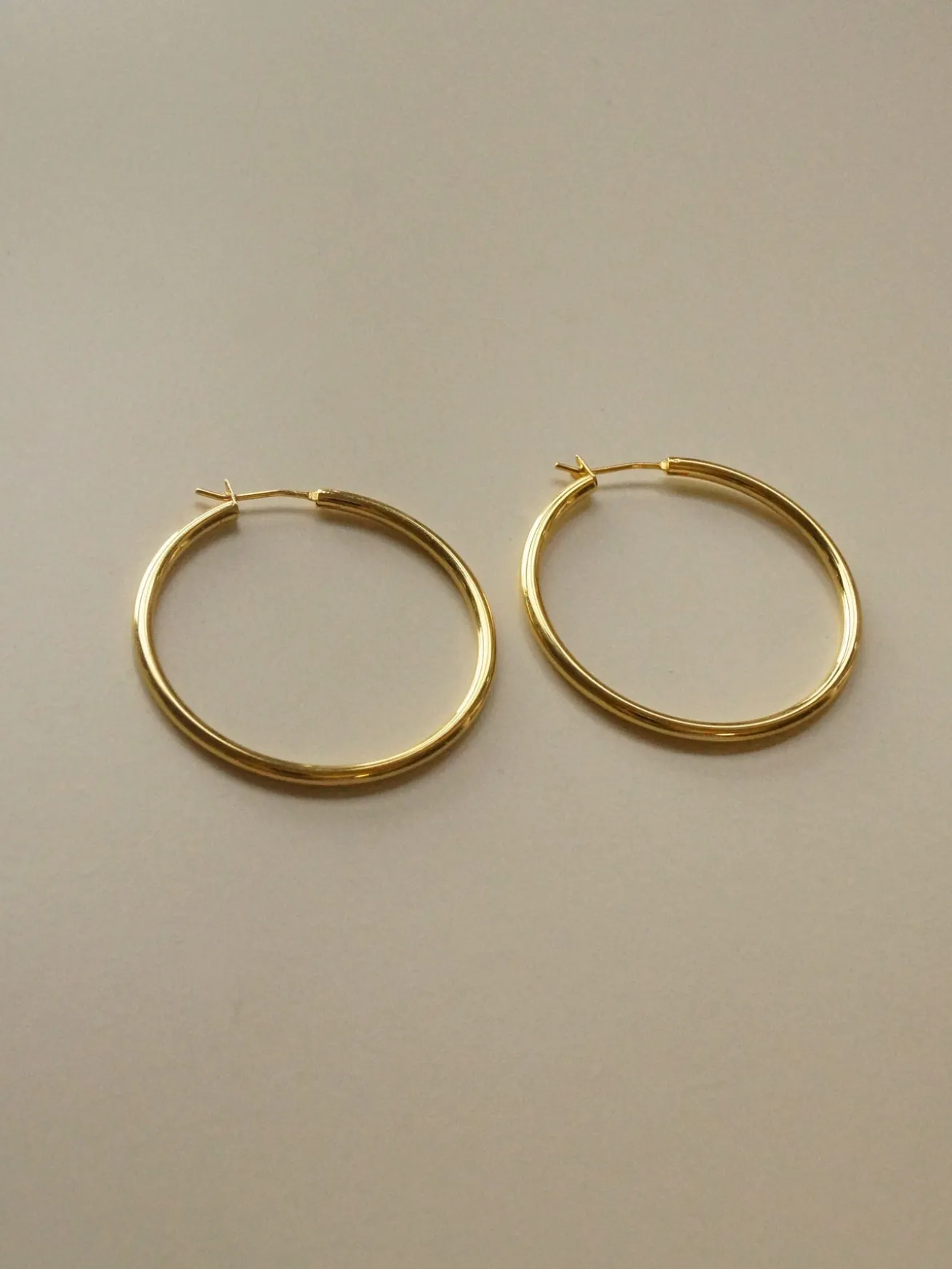 Essential Hoops - Medium