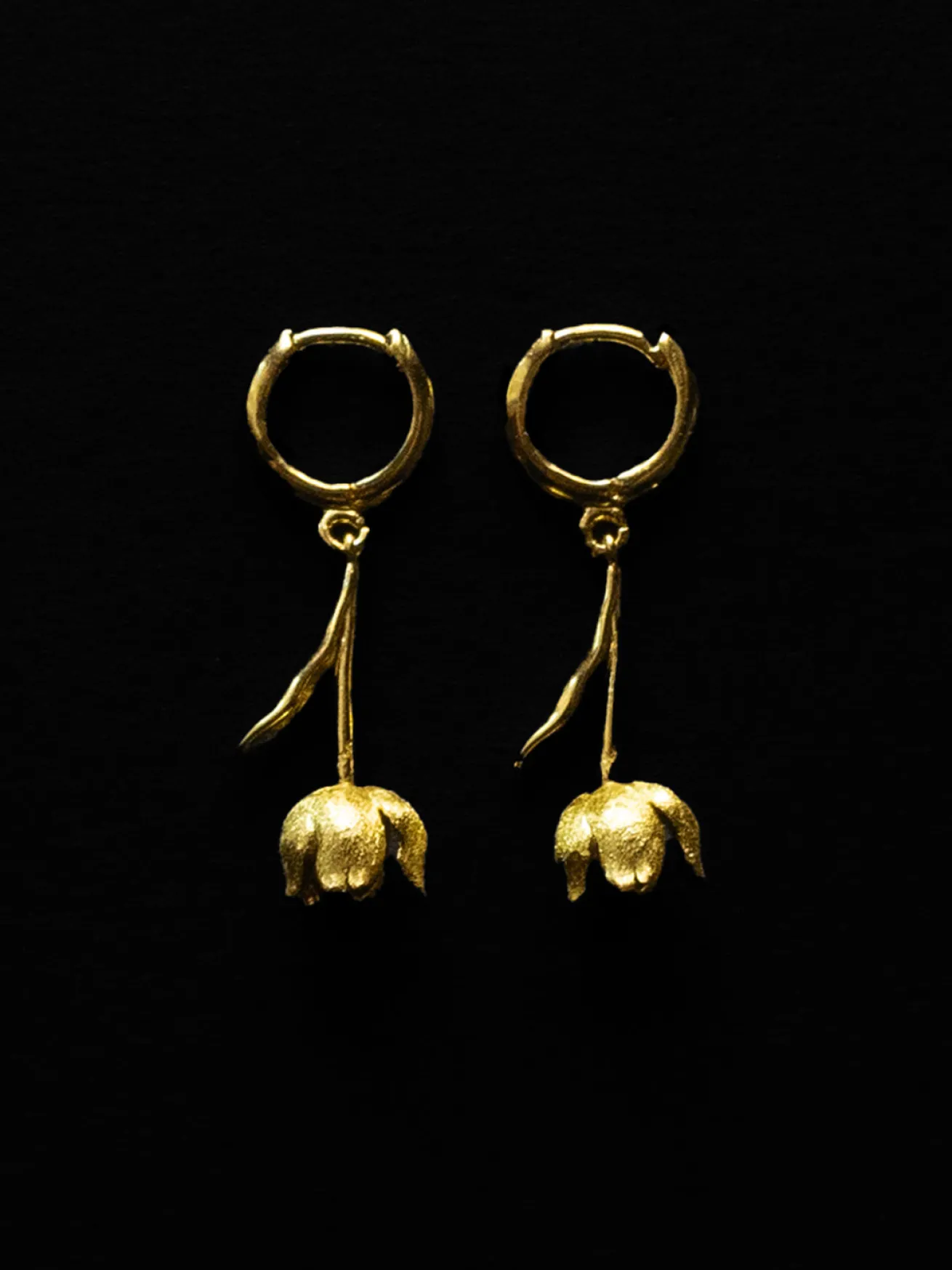 Flower Dangle Huggies - Gold