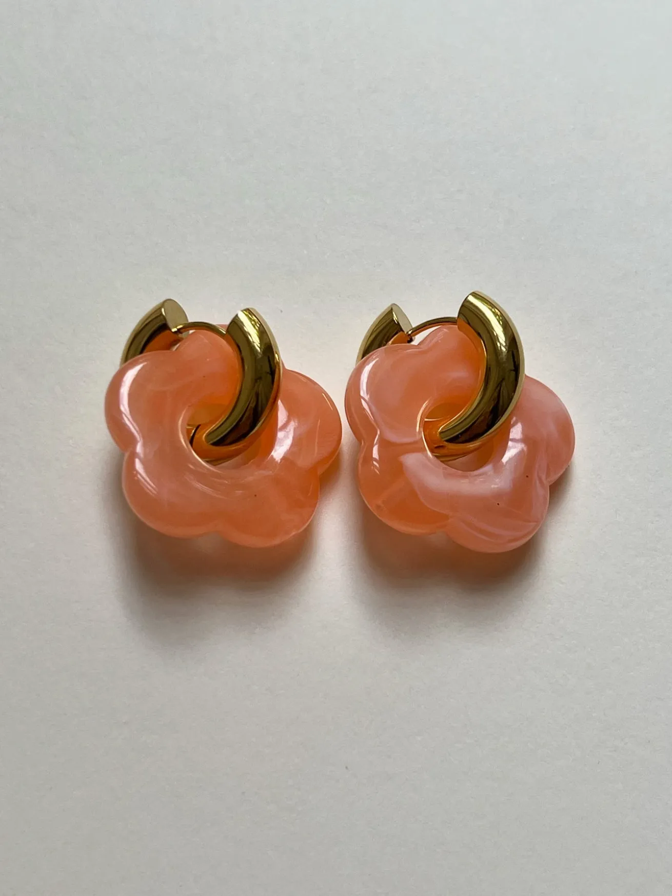 Flower Donut Hoops - Marbled Peach