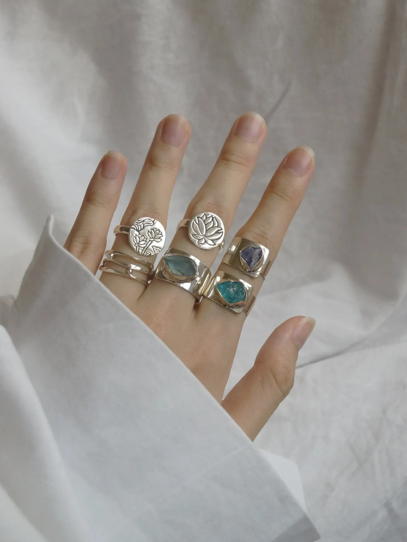 LOTUS Pendant Ring // GABI EXCLUSIVE