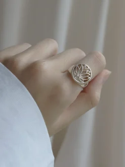 LOTUS Signet Ring - Big // GABI EXCLUSIVE