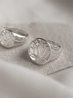 LOTUS Signet Ring - Small // GABI EXCLUSIVE