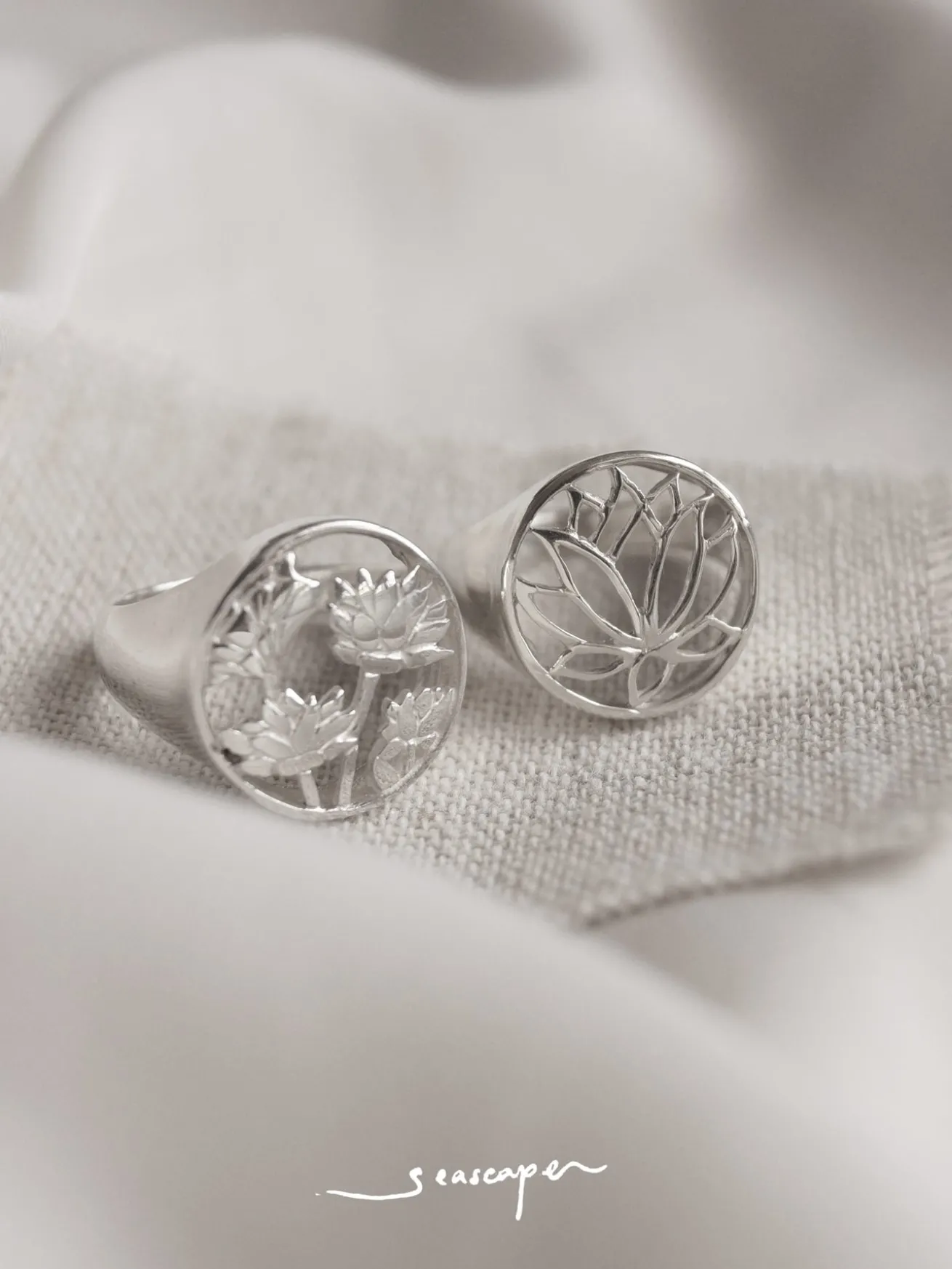 3 LOTUSES Signet Ring // GABI EXCLUSIVE