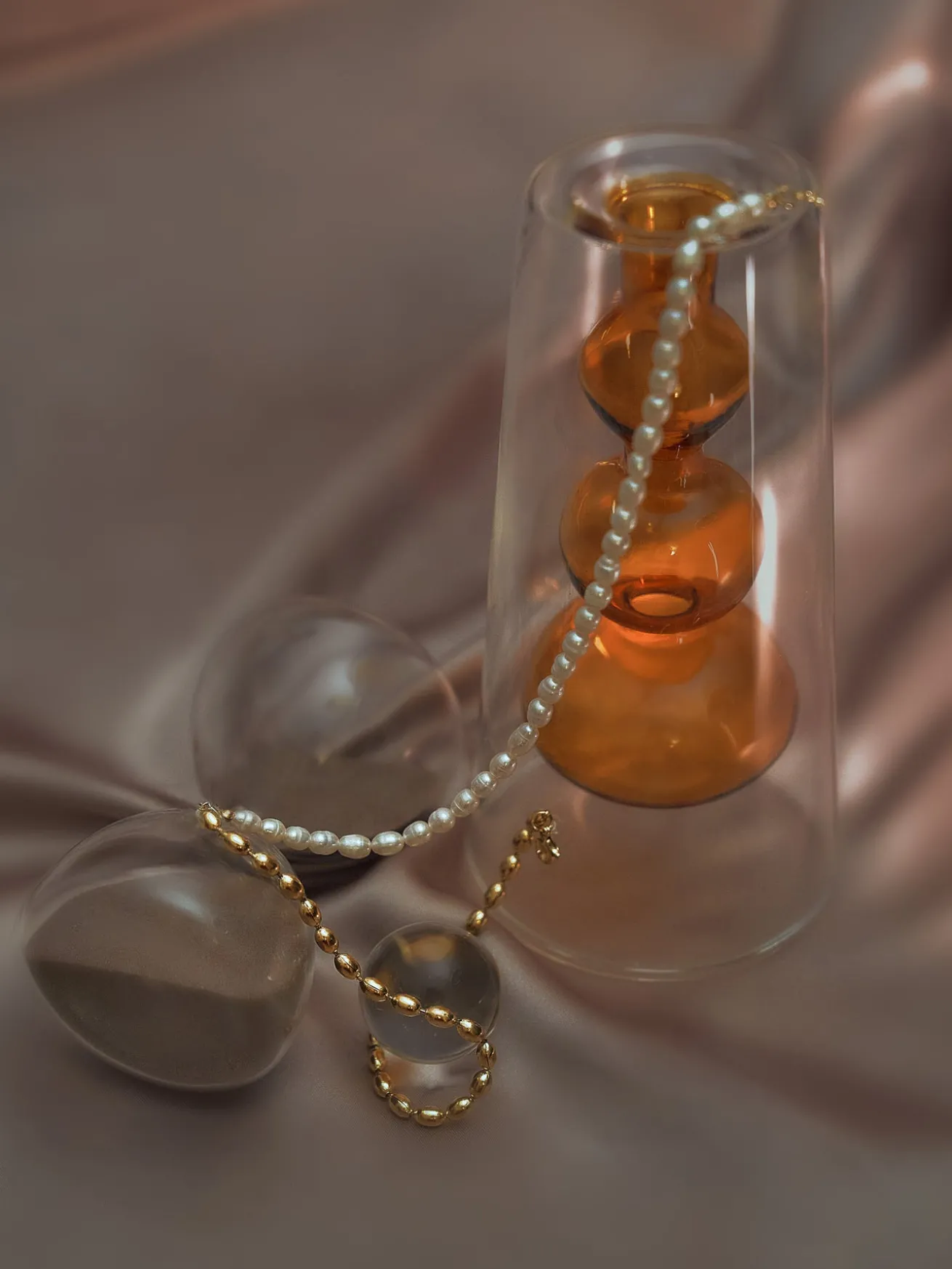 Pearl and Gold Duality Necklace