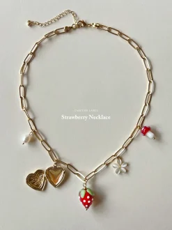 RED STRAWBERRY MILKSHAKE Gift Set