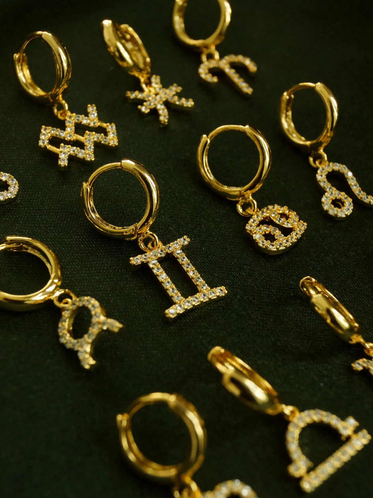 Sparkle Horoscope Huggies *18k Gold-plated