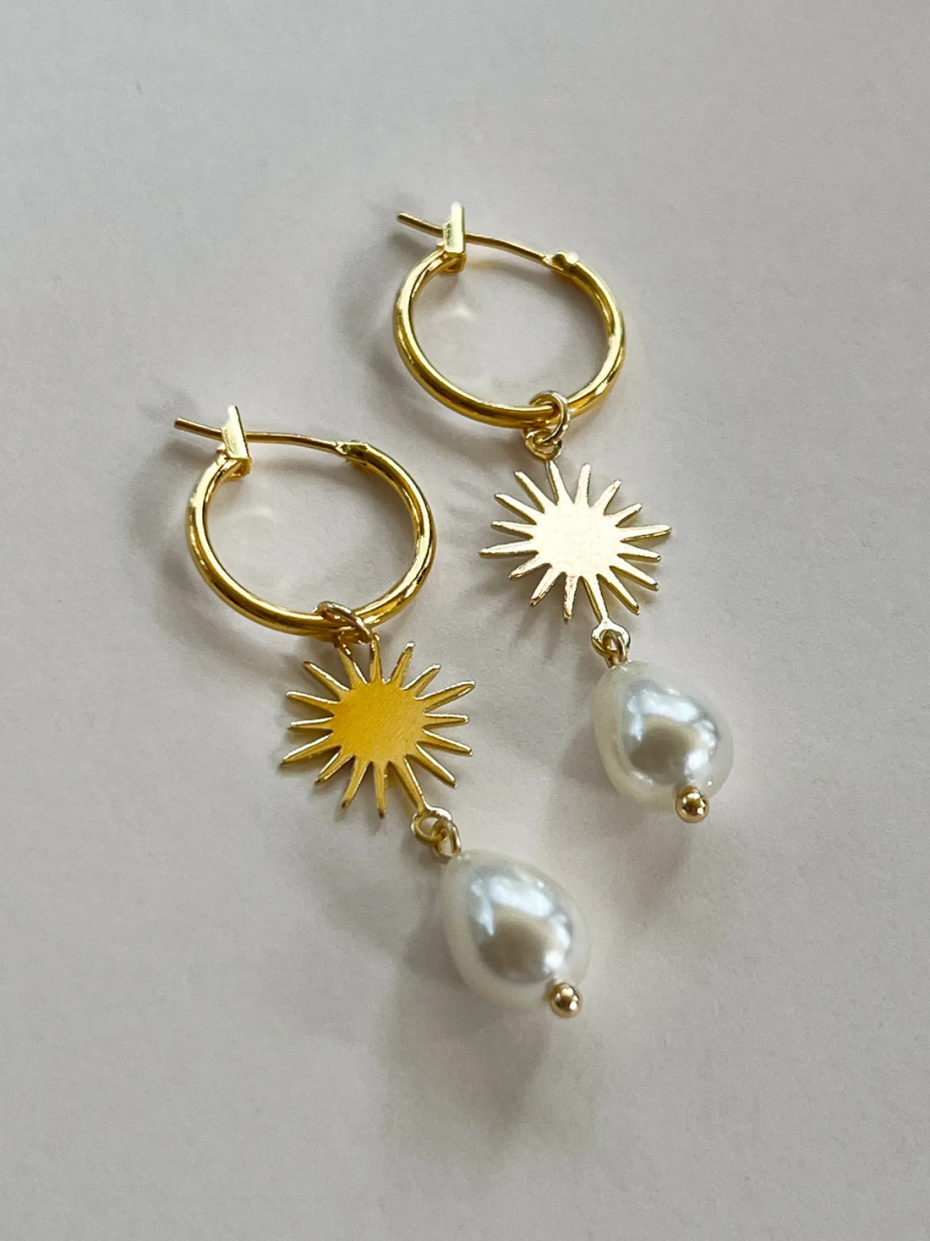Starburst Teardrop Pearl Hoop Earrings